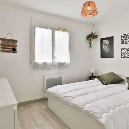 Maison Contemporaine Avec Piscine - 6-8 Pers. - Fr-1-877-26 Villa *